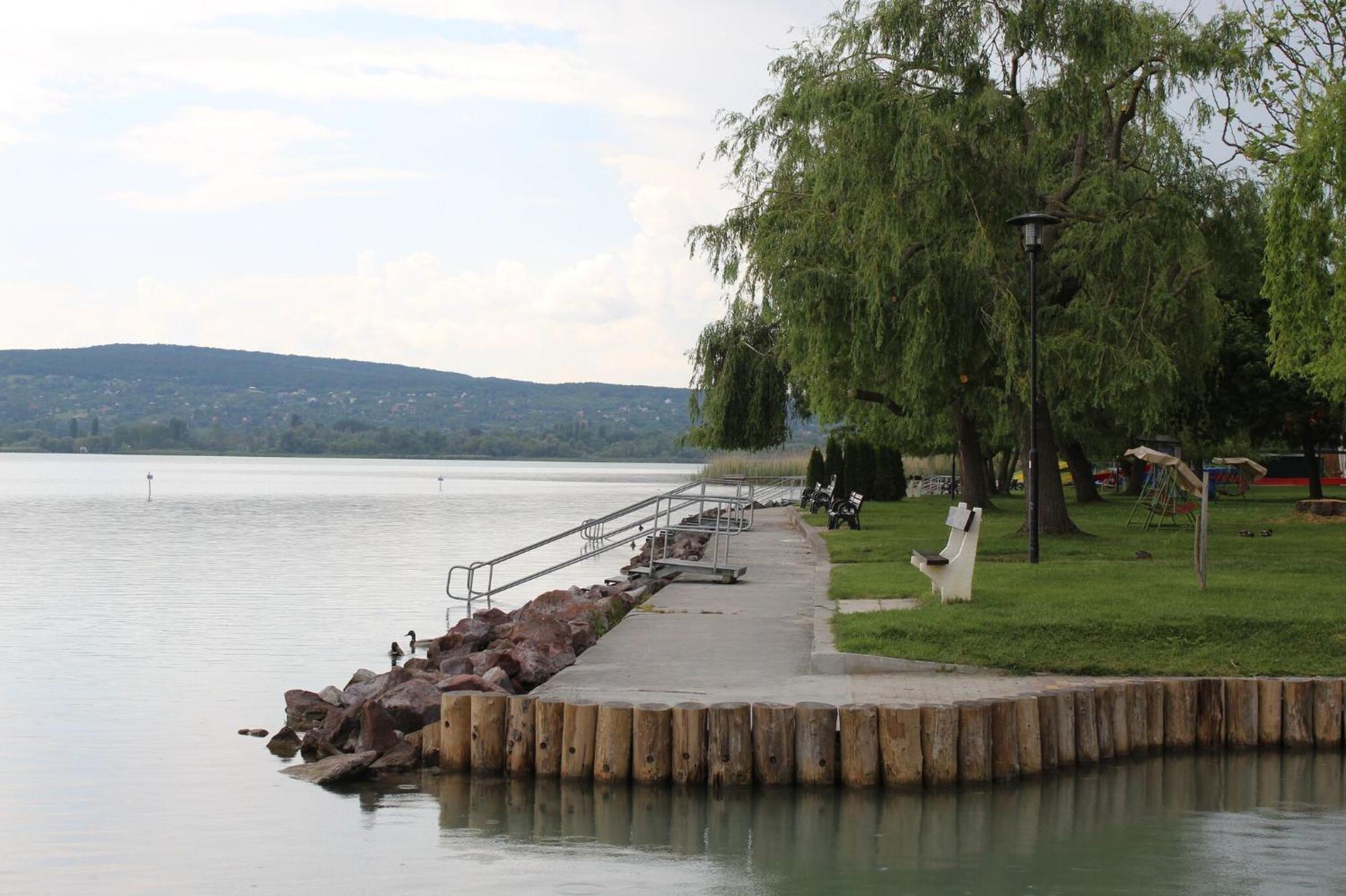 Foeveny Apartmanok Balatonfůzfő 외부 사진